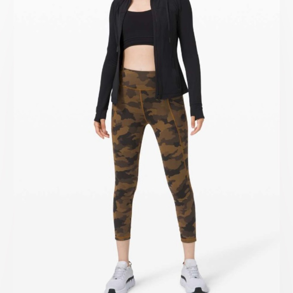 Lululemon Time‎ To Sweat Crop 23" Heritage 365 Camo Burnt Caramel Size 8